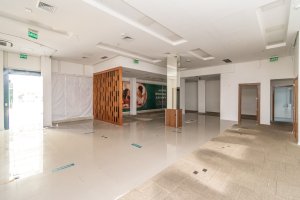 Loja com 183m² no bairro Praia de Belas em Porto Alegre para Alugar