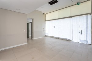 Loja com 87m² no bairro Praia de Belas em Porto Alegre para Alugar