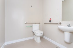 Loja com 87m² no bairro Praia de Belas em Porto Alegre para Alugar