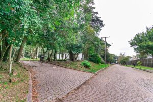 Terreno com 7.267m² no bairro Pedra Redonda em Porto Alegre para Alugar
