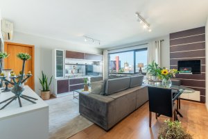 Apartamento com 90m², 3 dormitórios no bairro Petrópolis em Porto Alegre para Comprar