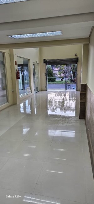 Loja com 50m² no bairro Jardim Itu em Porto Alegre para Alugar