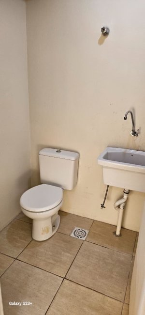 Salas/Conjuntos com 50m² no bairro Jardim Itu em Porto Alegre para Alugar