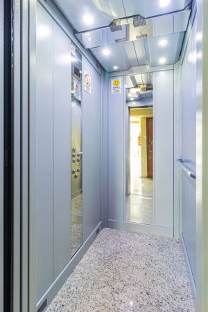 Salas/Conjuntos com 120m² no bairro Jardim Itu em Porto Alegre para Alugar