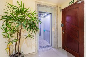 Salas/Conjuntos com 120m² no bairro Jardim Itu em Porto Alegre para Alugar