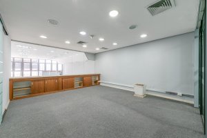 Prédio Comercial com 1.178m² no bairro Centro Histórico em Porto Alegre para Alugar