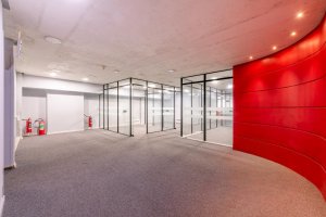 Prédio Comercial com 1.178m² no bairro Centro Histórico em Porto Alegre para Alugar