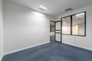 Prédio Comercial com 1.178m² no bairro Centro Histórico em Porto Alegre para Alugar