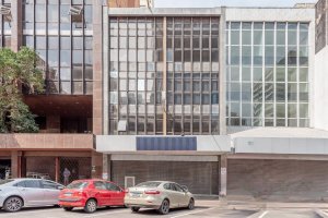 Prédio Comercial com 1.178m² no bairro Centro Histórico em Porto Alegre para Alugar