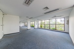 Loja com 575m² no bairro Moinhos de Vento em Porto Alegre para Alugar