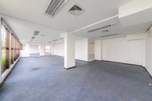 Loja com 575m² no bairro Moinhos de Vento em Porto Alegre para Alugar