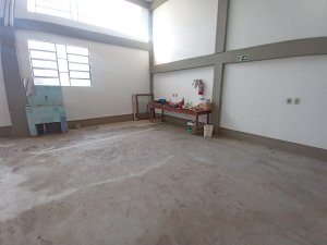 Galpão com 300m² no bairro Navegantes em Porto Alegre para Alugar