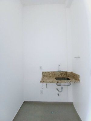 Loja com 130m² no bairro São Sebastião em Porto Alegre para Alugar