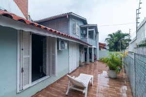 Casa com 117m², 3 dormitórios no bairro Jardim São Pedro em Porto Alegre para Alugar