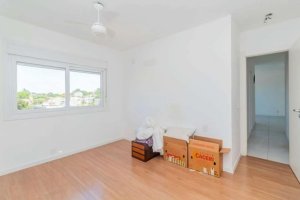 Apartamento com 75m², 3 dormitórios no bairro São Sebastião em Porto Alegre para Alugar