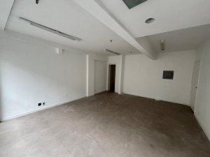Loja com 368m² no bairro Centro Histórico em Porto Alegre para Alugar