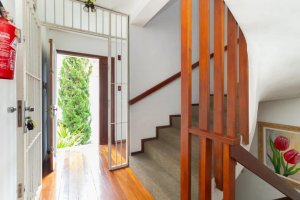 Casa com 180m², 3 dormitórios no bairro Petrópolis em Porto Alegre para Alugar