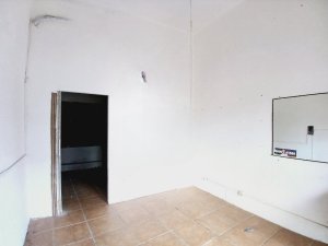 Loja com 32m² no bairro Floresta em Porto Alegre para Alugar