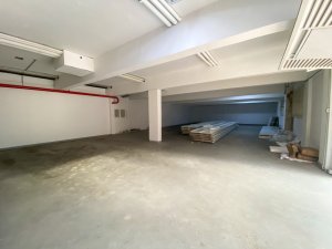 Loja com 908m² no bairro Auxiliadora em Porto Alegre para Alugar