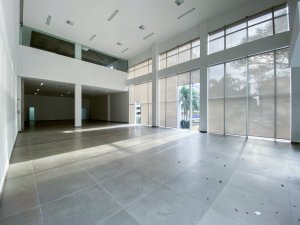 Loja com 908m² no bairro Auxiliadora em Porto Alegre para Alugar