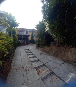 Casa Comercial com 200m² no bairro Vila Ipiranga em Porto Alegre para Alugar