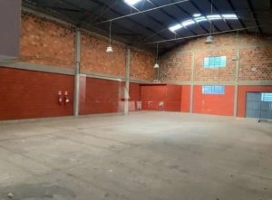 Depósito/Pavilhão com 460m² no bairro Centro Histórico em Porto Alegre para Alugar