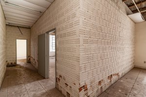 Prédio Comercial com 1.739m² no bairro São Geraldo em Porto Alegre para Alugar