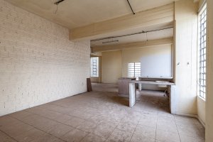 Prédio Comercial com 1.739m² no bairro São Geraldo em Porto Alegre para Alugar