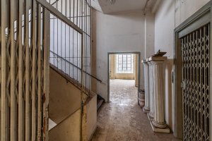 Prédio Comercial com 1.739m² no bairro São Geraldo em Porto Alegre para Alugar