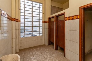 Prédio Comercial com 1.739m² no bairro São Geraldo em Porto Alegre para Alugar