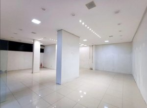 Loja com 82m² no bairro Moinhos de Vento em Porto Alegre para Alugar