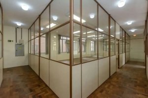Salas/Conjuntos com 607m² no bairro Centro Histórico em Porto Alegre para Alugar