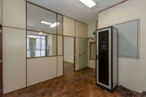 Salas/Conjuntos com 607m² no bairro Centro Histórico em Porto Alegre para Alugar
