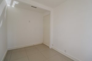 Salas/Conjuntos com 49m² no bairro Moinhos de Vento em Porto Alegre para Alugar