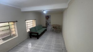 Casa com 80m², 2 dormitórios no bairro Auxiliadora em Porto Alegre para Comprar