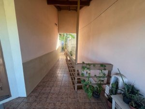 Casa com 116m², 4 dormitórios no bairro Jardim Carvalho em Porto Alegre para Alugar