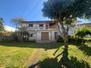 Casa com 116m², 4 dormitórios no bairro Jardim Carvalho em Porto Alegre para Alugar