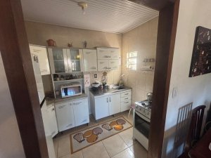 Casa com 116m², 4 dormitórios no bairro Jardim Carvalho em Porto Alegre para Alugar