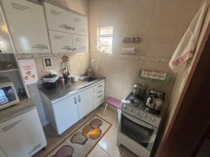 Casa com 116m², 4 dormitórios no bairro Jardim Carvalho em Porto Alegre para Alugar