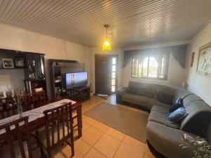 Casa com 116m², 4 dormitórios no bairro Jardim Carvalho em Porto Alegre para Alugar