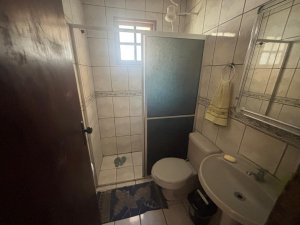 Casa com 116m², 4 dormitórios no bairro Jardim Carvalho em Porto Alegre para Alugar