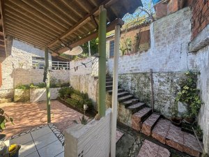 Casa com 116m², 4 dormitórios no bairro Jardim Carvalho em Porto Alegre para Alugar