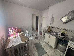 Casa com 116m², 4 dormitórios no bairro Jardim Carvalho em Porto Alegre para Alugar