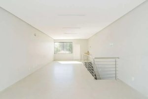 Loja com 130m² no bairro São Sebastião em Porto Alegre para Alugar