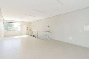 Loja com 130m² no bairro São Sebastião em Porto Alegre para Alugar