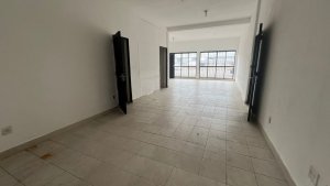 Galpão com 753m² no bairro Sarandi em Porto Alegre para Alugar