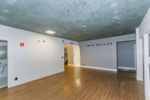 Prédio Comercial com 700m² no bairro São João em Porto Alegre para Alugar