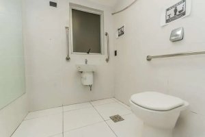 Prédio Comercial com 700m² no bairro São João em Porto Alegre para Alugar