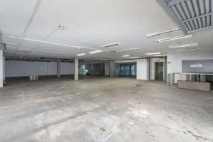 Prédio Comercial com 1.000m² no bairro Navegantes em Porto Alegre para Alugar