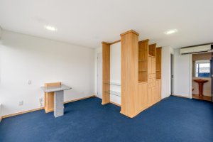 Salas/Conjuntos com 35m² no bairro Moinhos de Vento em Porto Alegre para Alugar